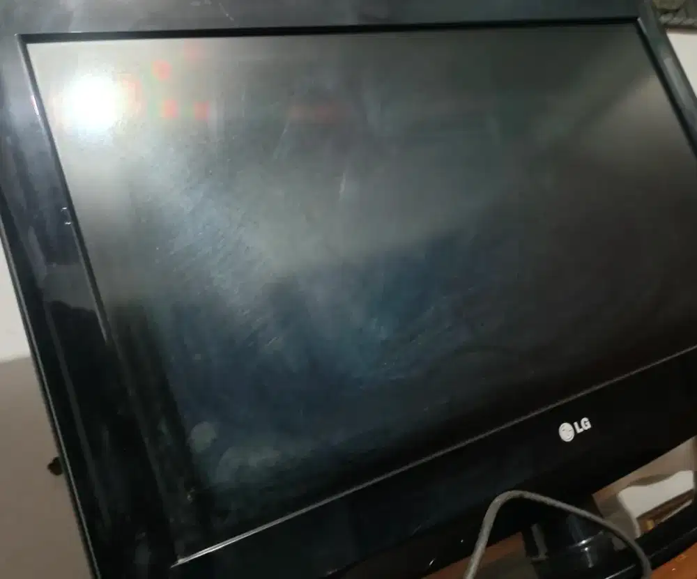 TV LCD Merk LG  43  Inch  Mati Total