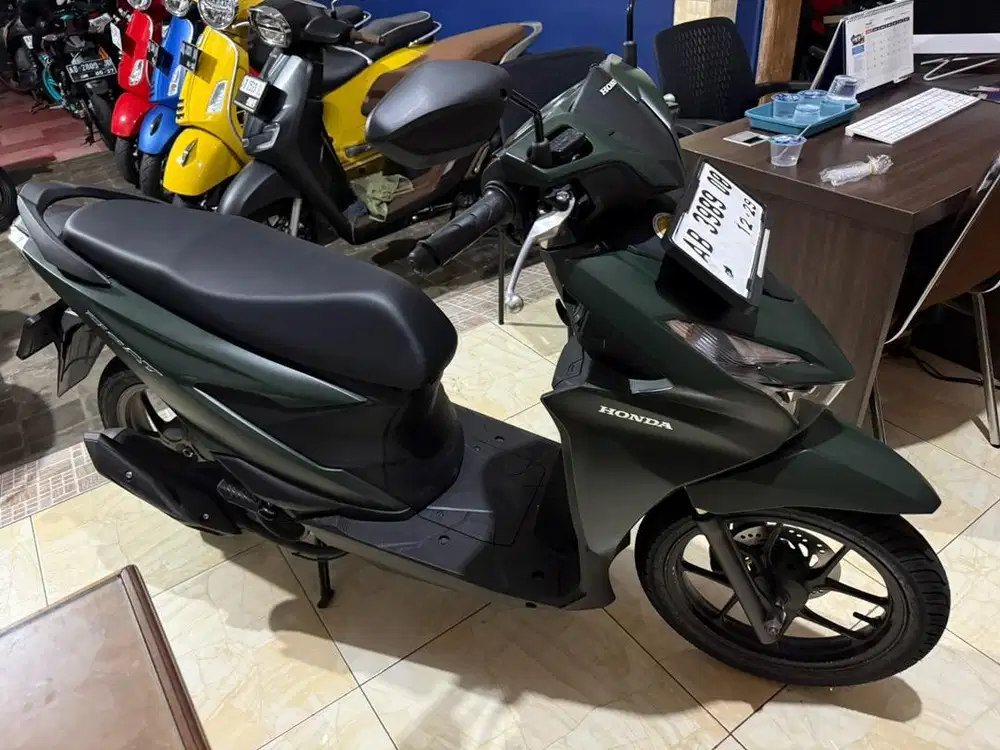 Beat keyless hijau army 2024 low km Gbm