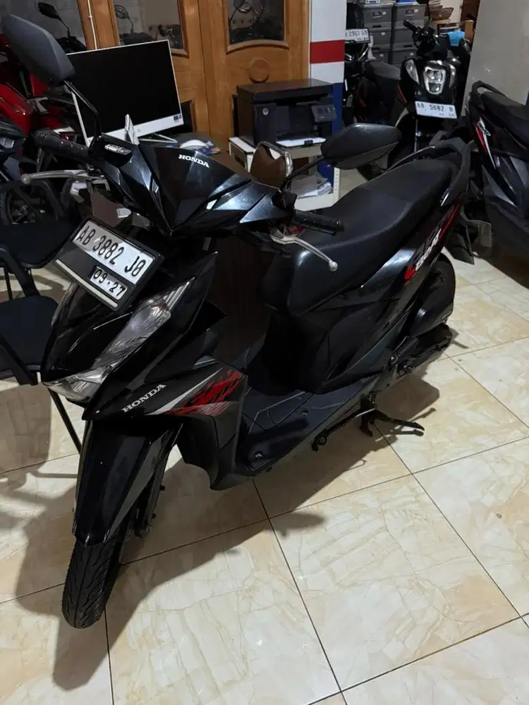 Beat eco hitam 2022 Gbm bisa tunai atau kredit