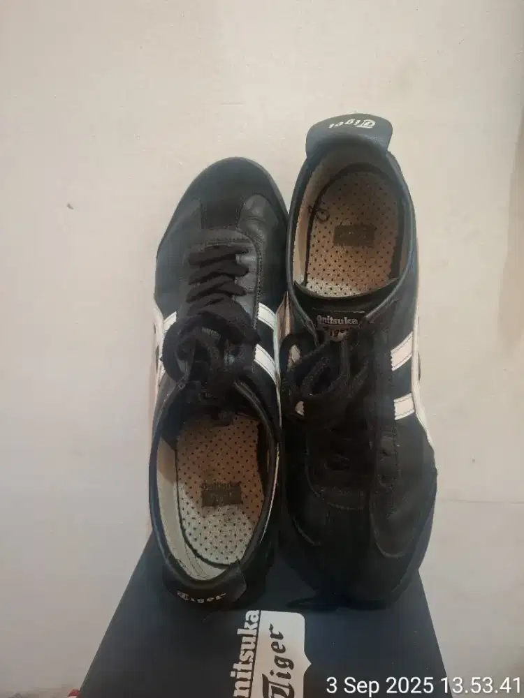 Onitsuka tiger hitam stripe putih Uk.43