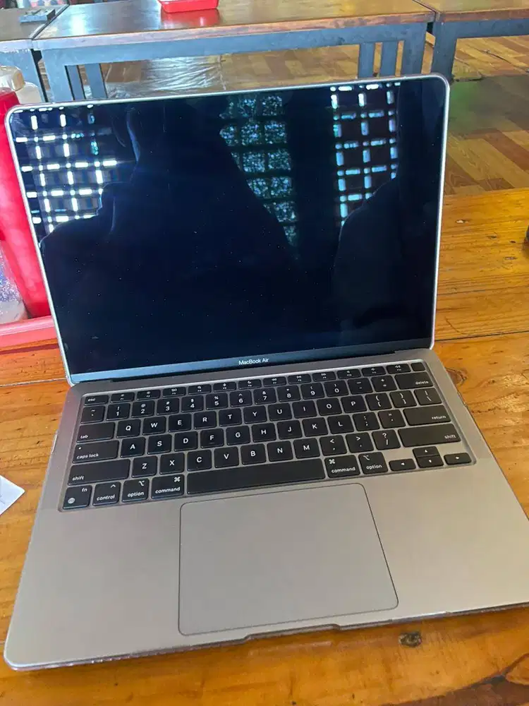 MacBook Air M1 8/256 Gb