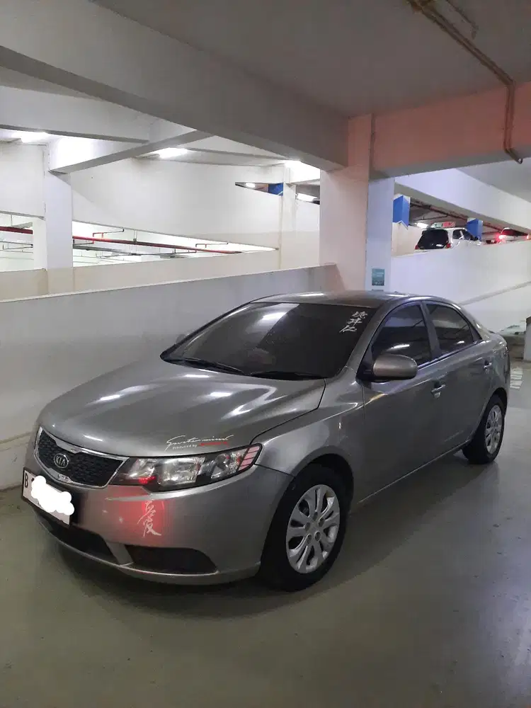 Kia Cerato 2013 Bensin