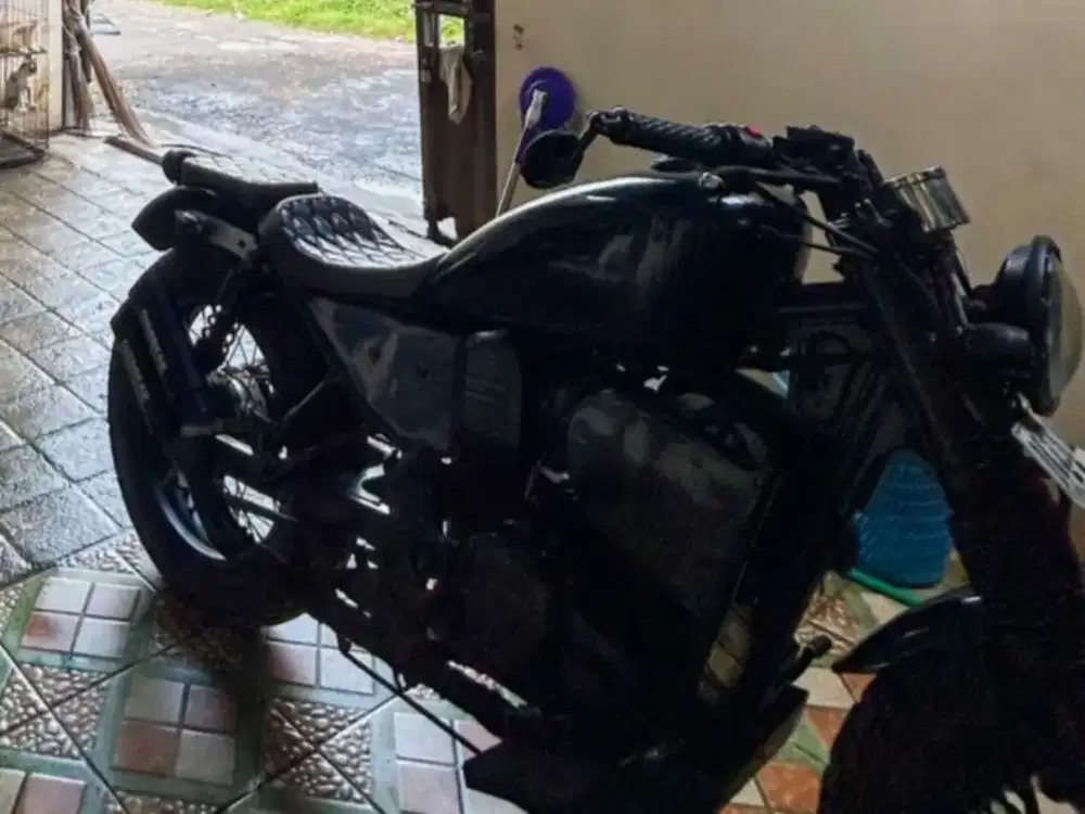 MOTOR CUSTOM BOBBER BASYC BYSON
