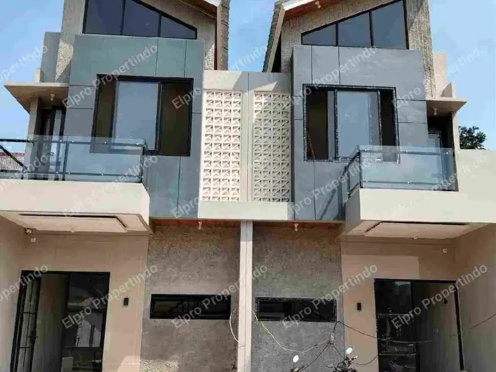 Town House 2,5 Lantai strategis. dekat Pamulang dan Pondok Cabe