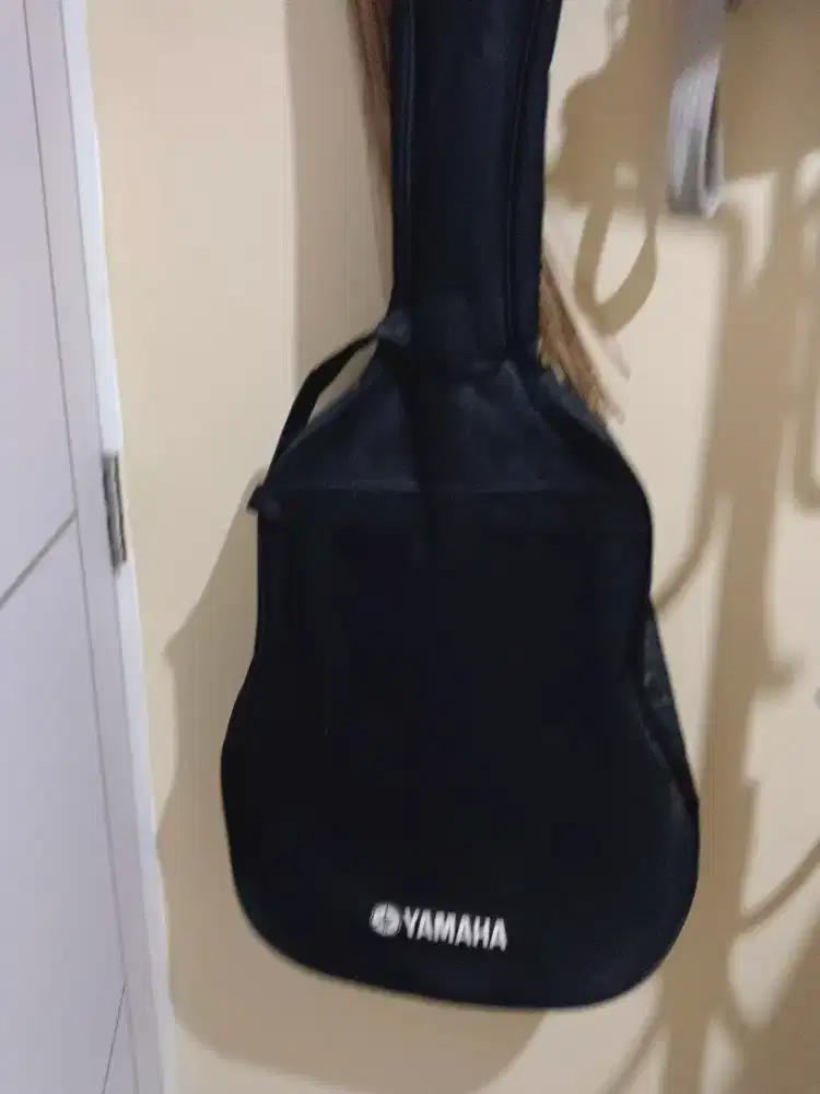 Gitar Yamaha. Kondisi bagus