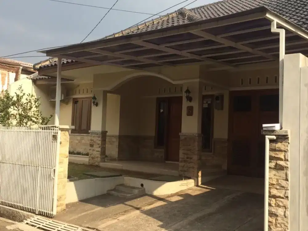Rumah siap huni baru renovasi di Turangga belakang Horizon