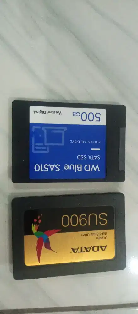SSD wdblue dan Adata