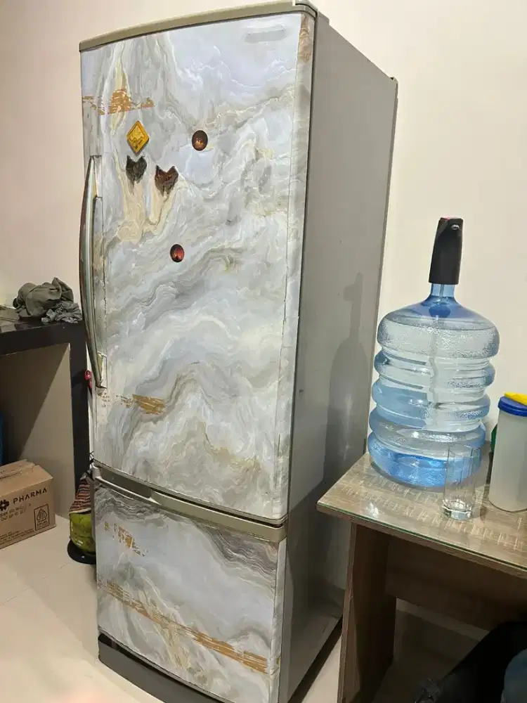 Dijual Kulkas Panasonic 2 Pintu 279L (NR-B282G) Kondisi Normal