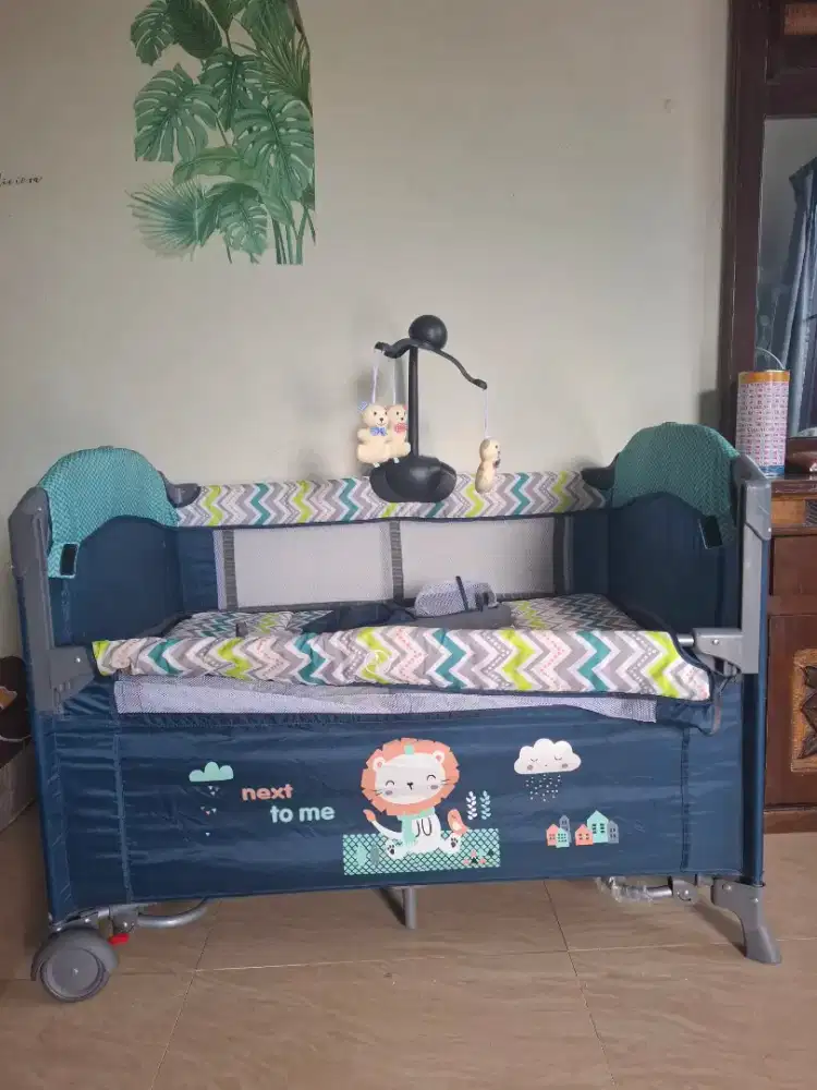 Box tidur untuk bayi