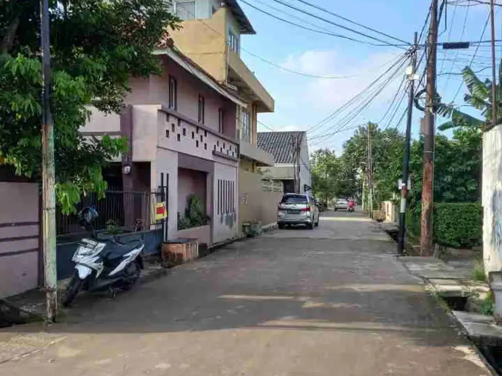 Rumah Hook Nyaman luas tanah 210m2 Jati bening