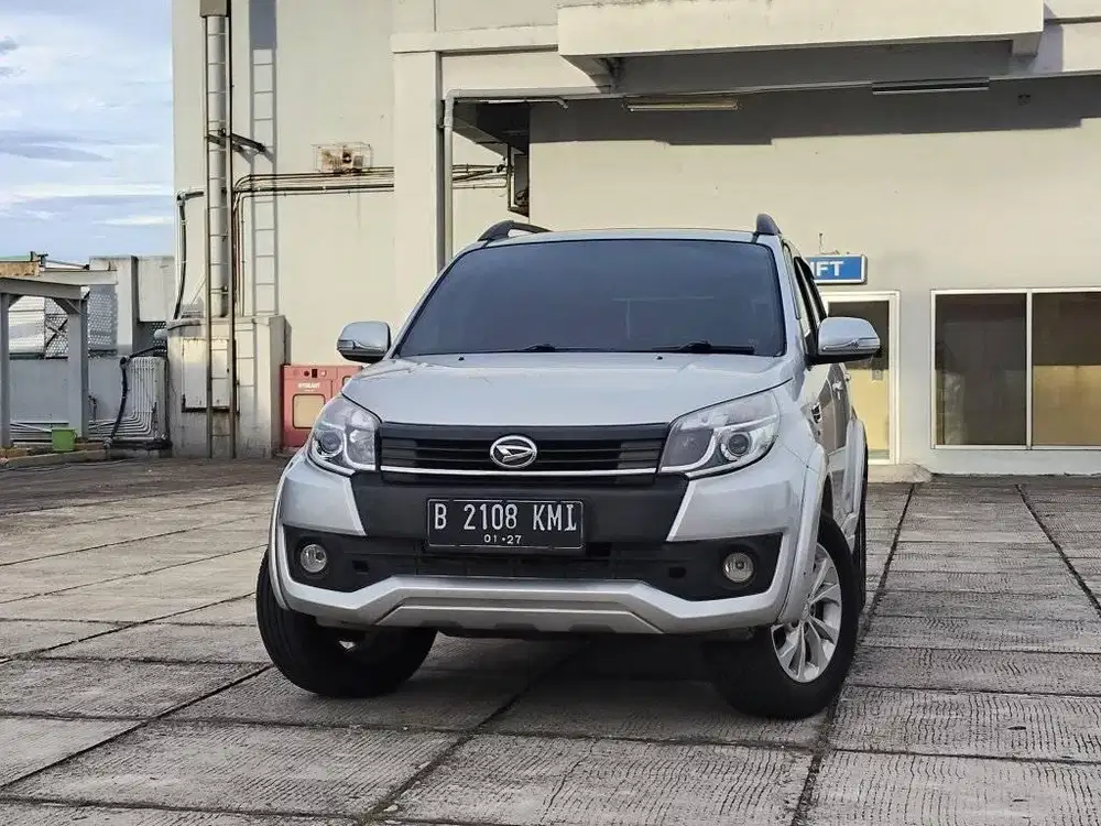 DP 5JT SAJA DAIHATSU TERIOS R AT MATIC AUTOMATIC 2016 SILVER SIAP PAKE