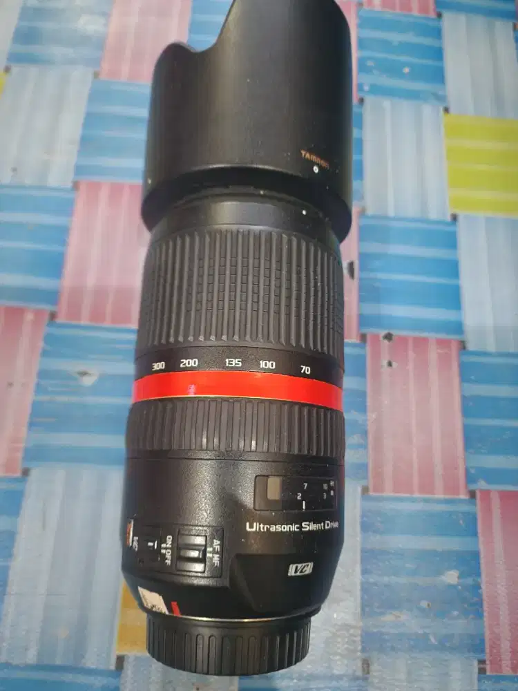 TT/BT LENSA TAMRON 70-300 MM USD VC