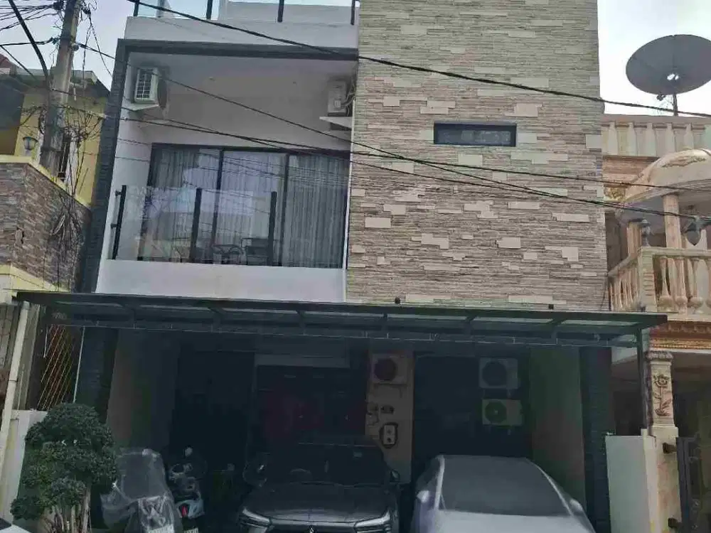 Dijual murah rumah 3 lantai shm hdp selatan cengkareng residence