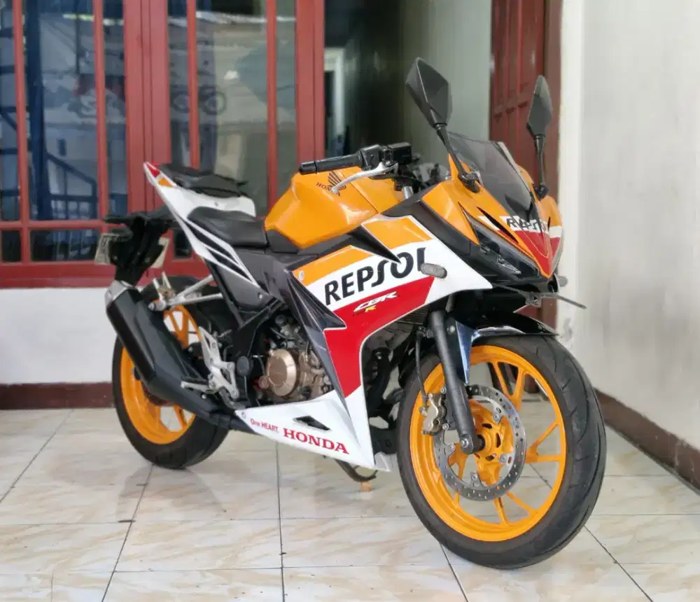 Kilometer 20rb! Honda CBR 150 LED Repsol Th. 2017 Pajak Panjang Gress