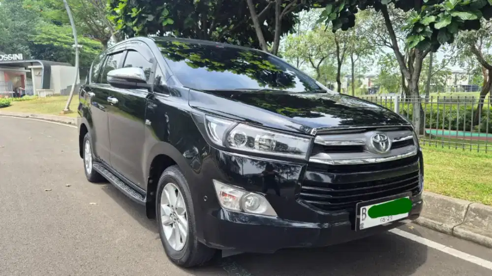 Toyota Innova Reborn 2.0 V luxury bensin AT 2019 hitam mulus
