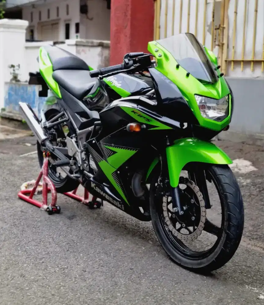Kilometer 12rb! Kawasaki Ninja 150 RR Superkips Th. 2015 B-DKI Superb