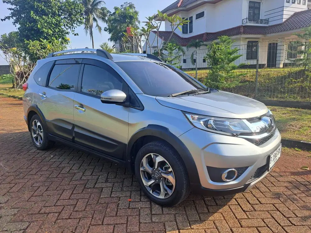 Honda BR-V BRV E Cvt AT nik.2018 Silver Met Low Km 28rban Siap pakai