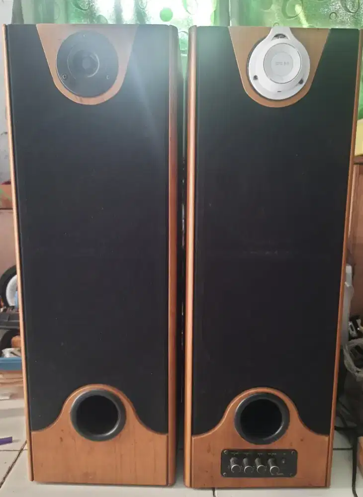 Speaker aktif bluetooth