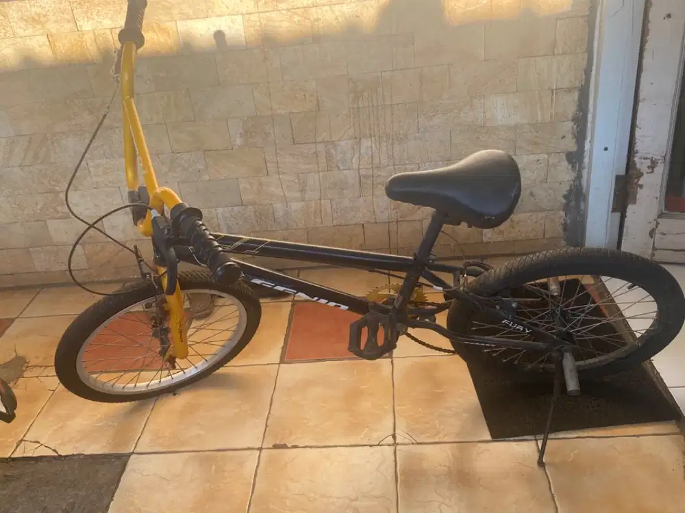 Sepeda BMX ANAK FURRY HITAM ORANGE BEKAS