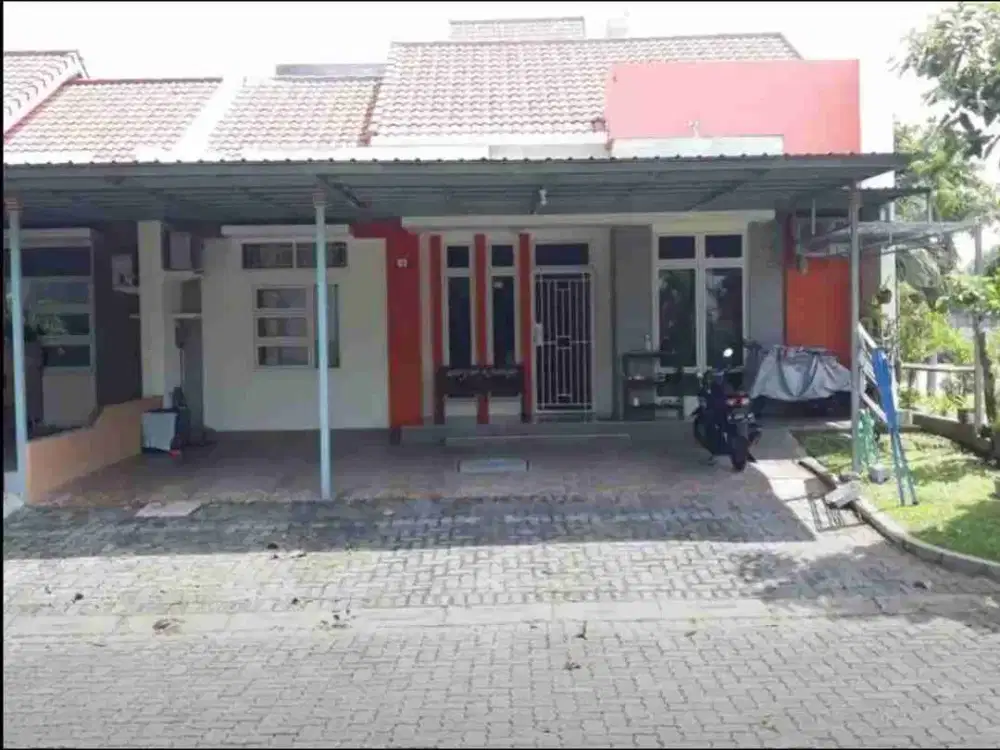 RUMAH DIBAWAH NJOP DI AMARILIS TENGAH CANDI GOLF SEMARANG