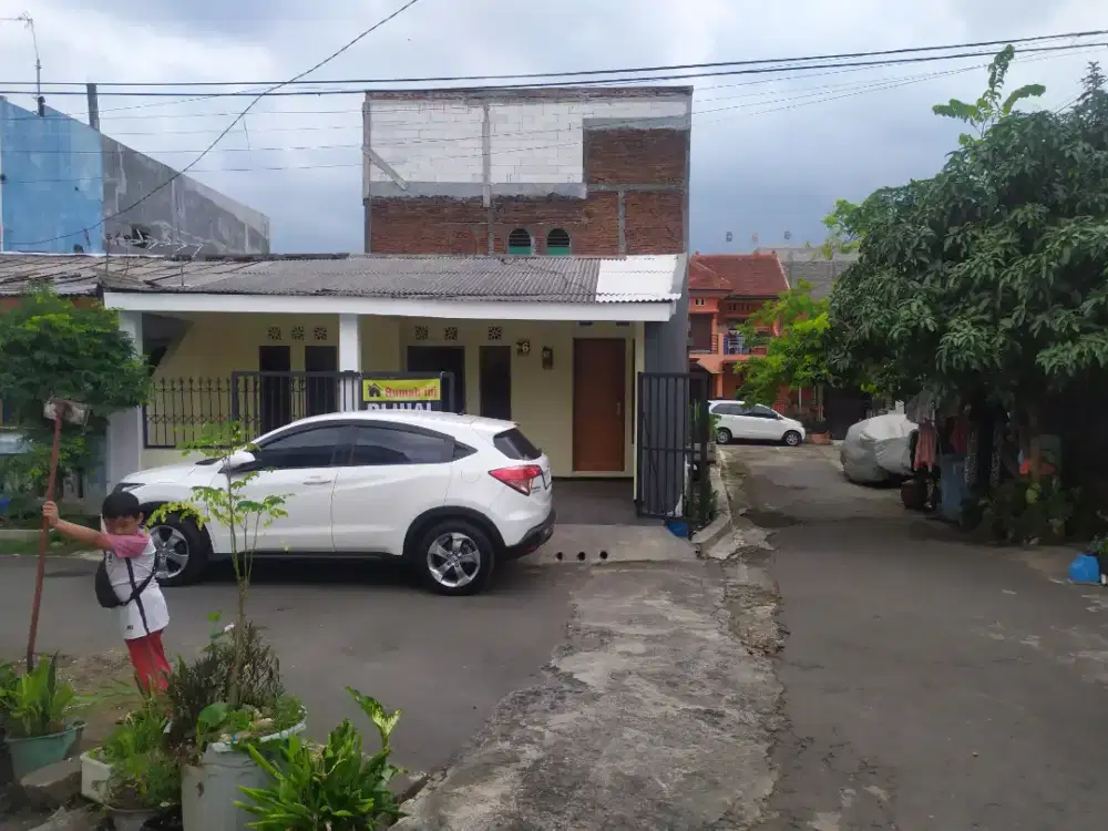 DIJUAL RUMAH POJOK MURAH PERUMAHAN BANJARARUM SINGOSARI MALANG