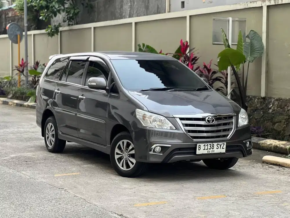 TERMURAH!!INNOVA 2.0 V AT 2014 SIAP PAKAI