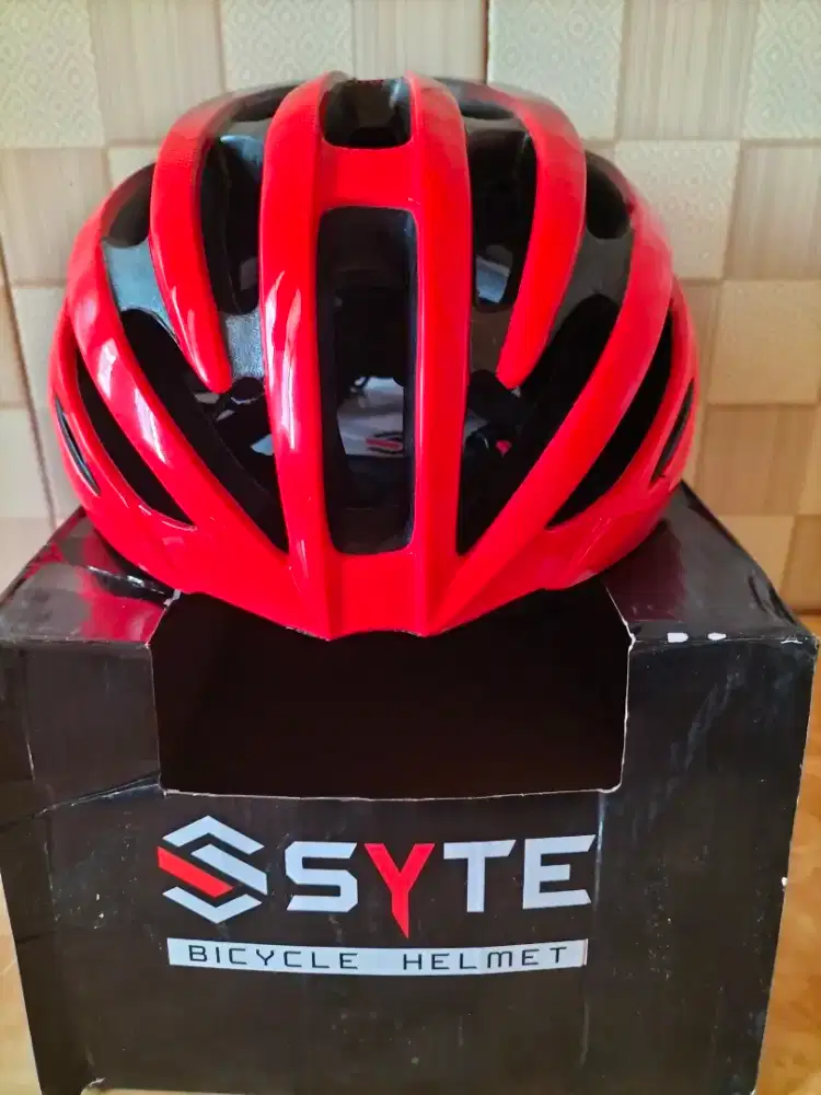 Helm sepeda Syte type J169