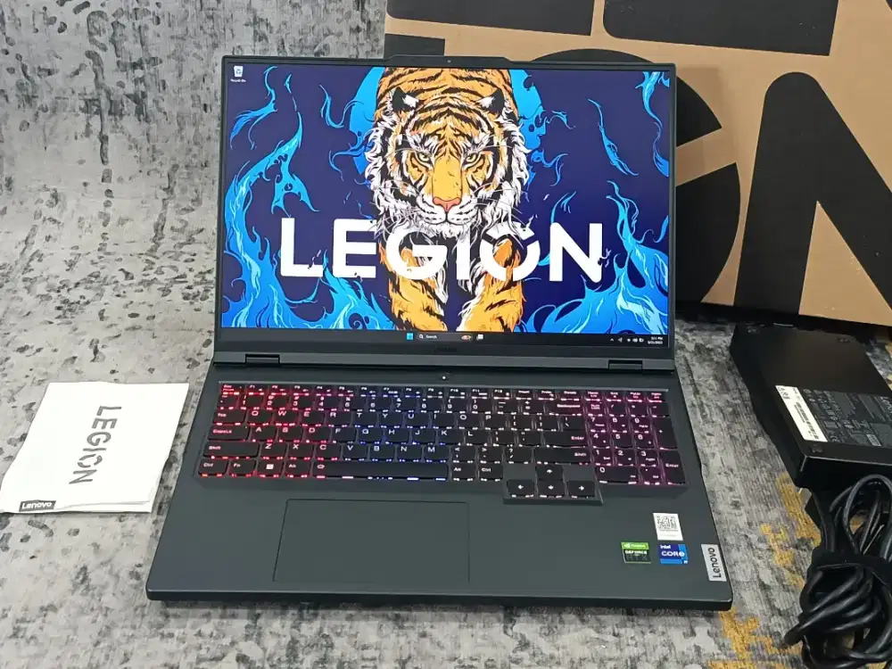 Legion Pro 5 Core i9-13900HX RTX 4060 8GB ADP ON 2026 Fulset Like New