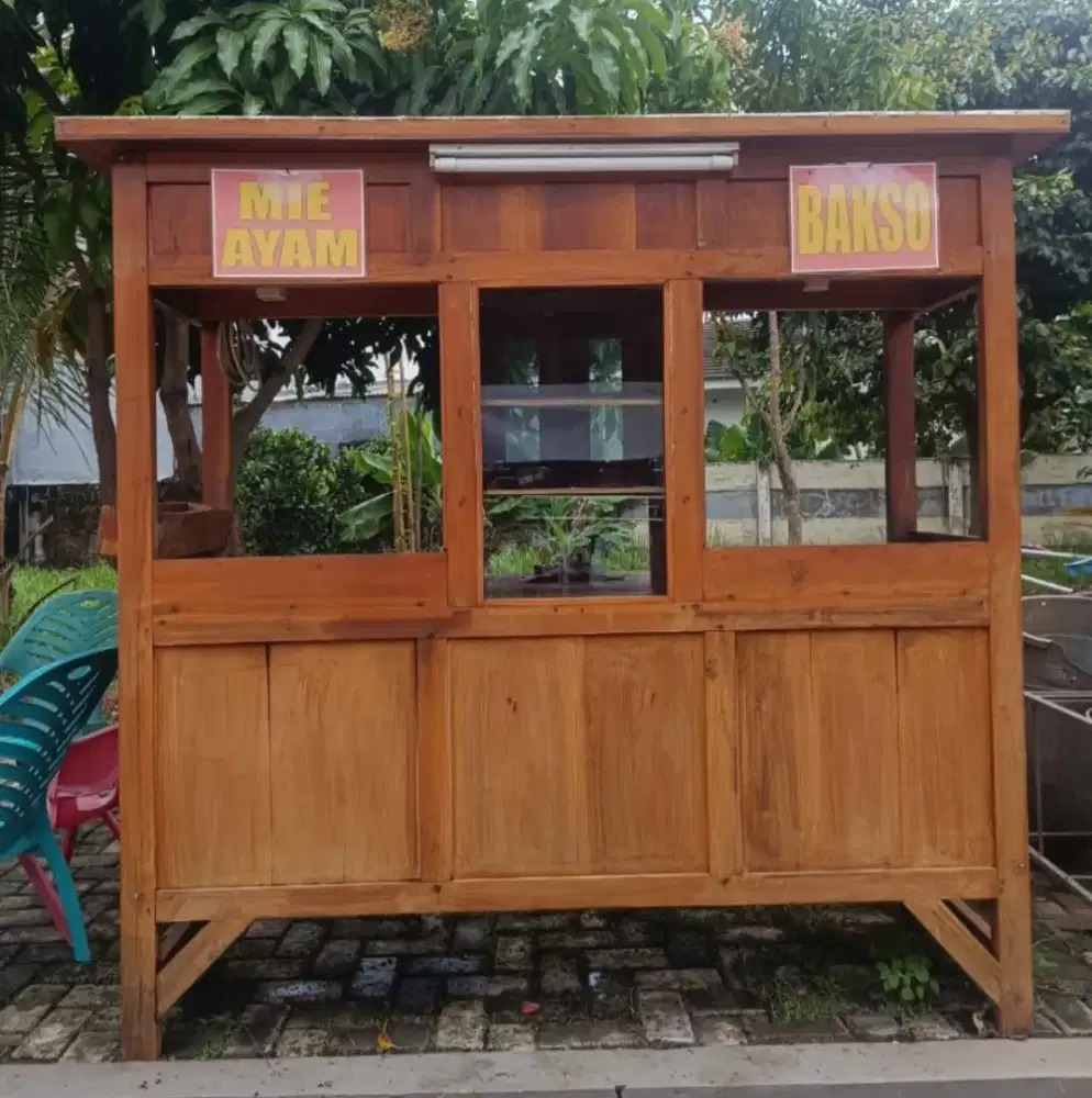 Gerobak bakso dan mie ayam