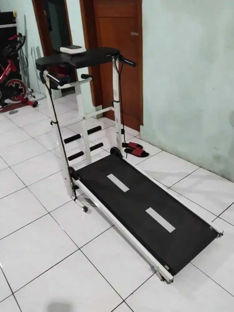 Dijual treadmill manual masih mulus