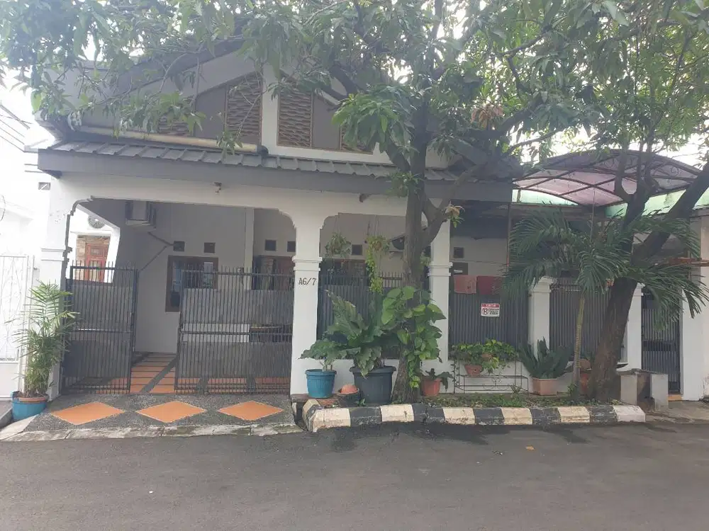 Rumah Tinggal terletak di jantung kota Jakarta Timur