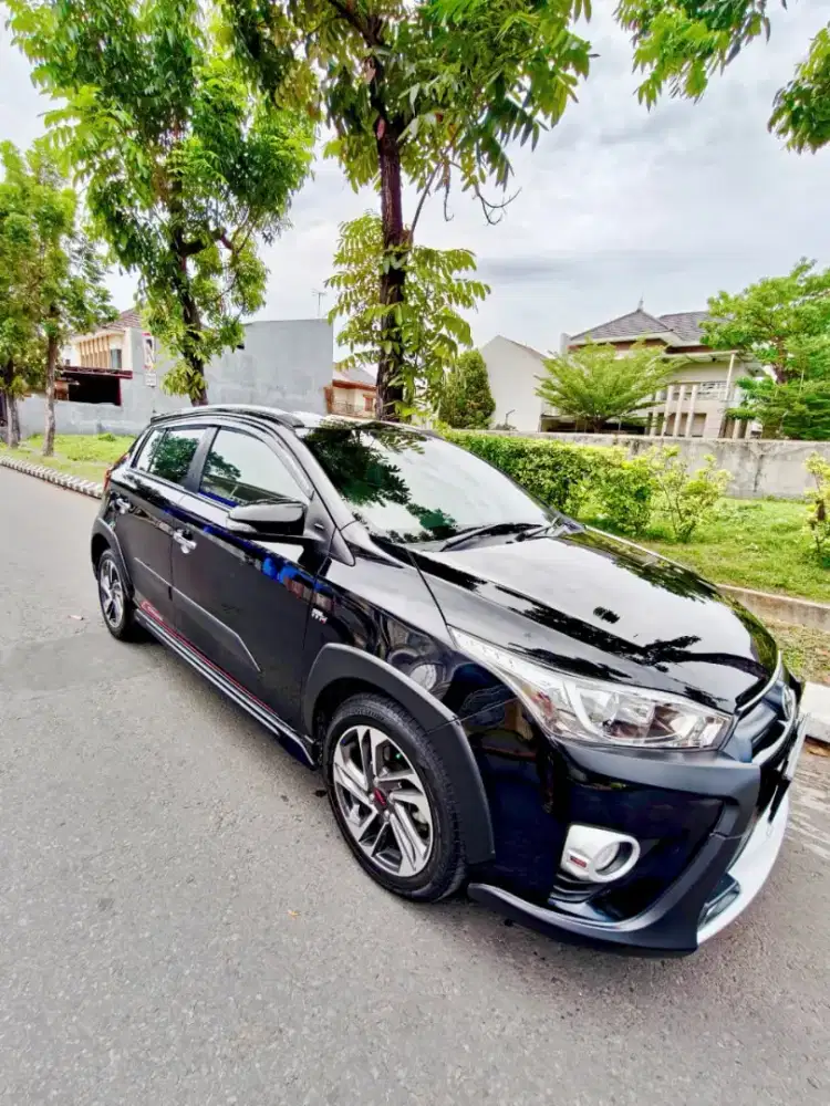Toyota yaris heykers 2017 automatic