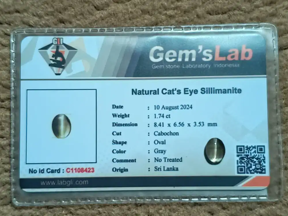 Natural batu cat's eye silllimanite
