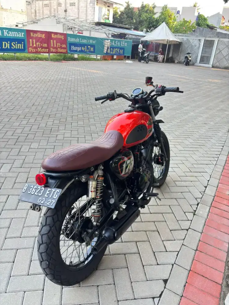 Kawasaki W175 Cafe 2021