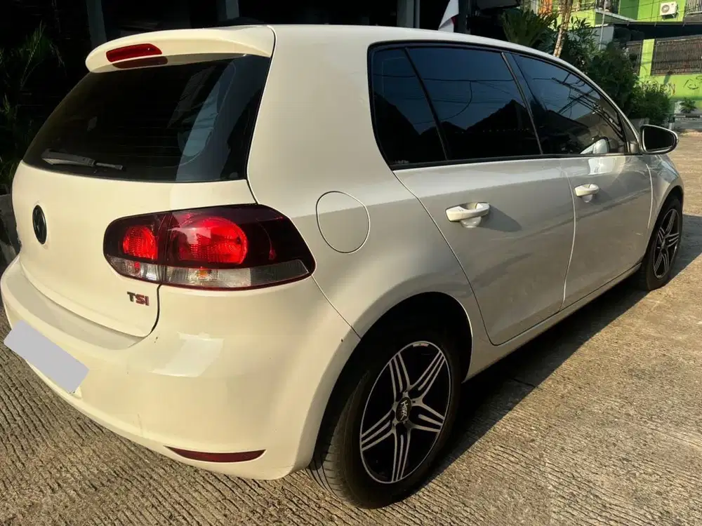 Volkswagen Golf 2011 Bensin