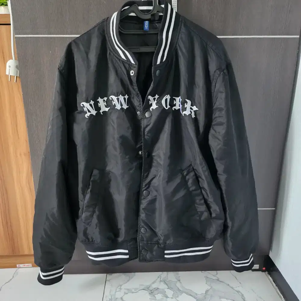 Jaket varsity H&M