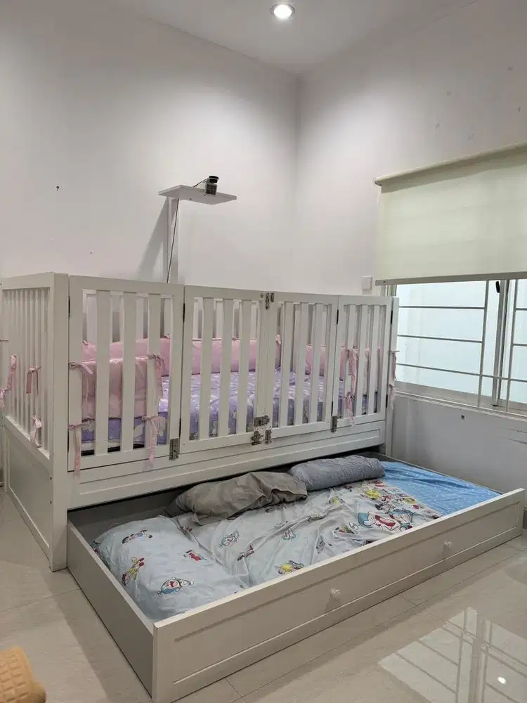 Preloved Ranjang Bayi Anak 100x200 Pagar Fence dengan Ranjang Sorong
