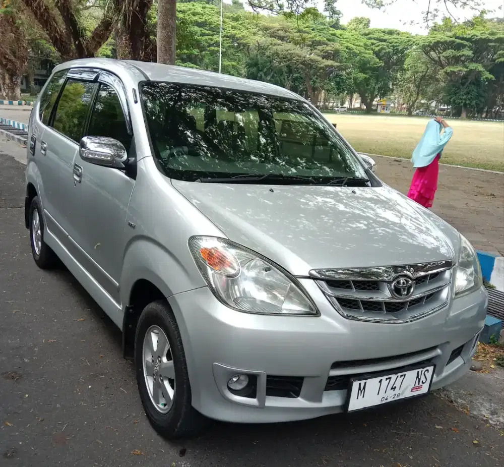 Avnza Tipe G Matic 1.3 2011