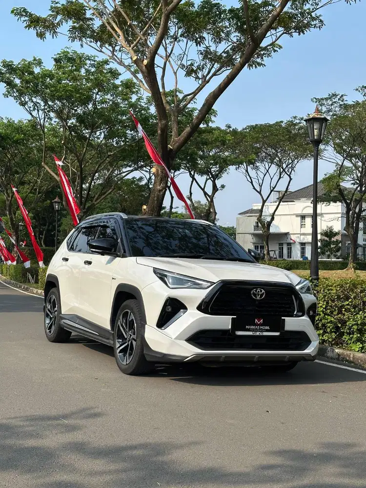 TOYOTA YARIS CROSS S GR HV TSS AT 2023