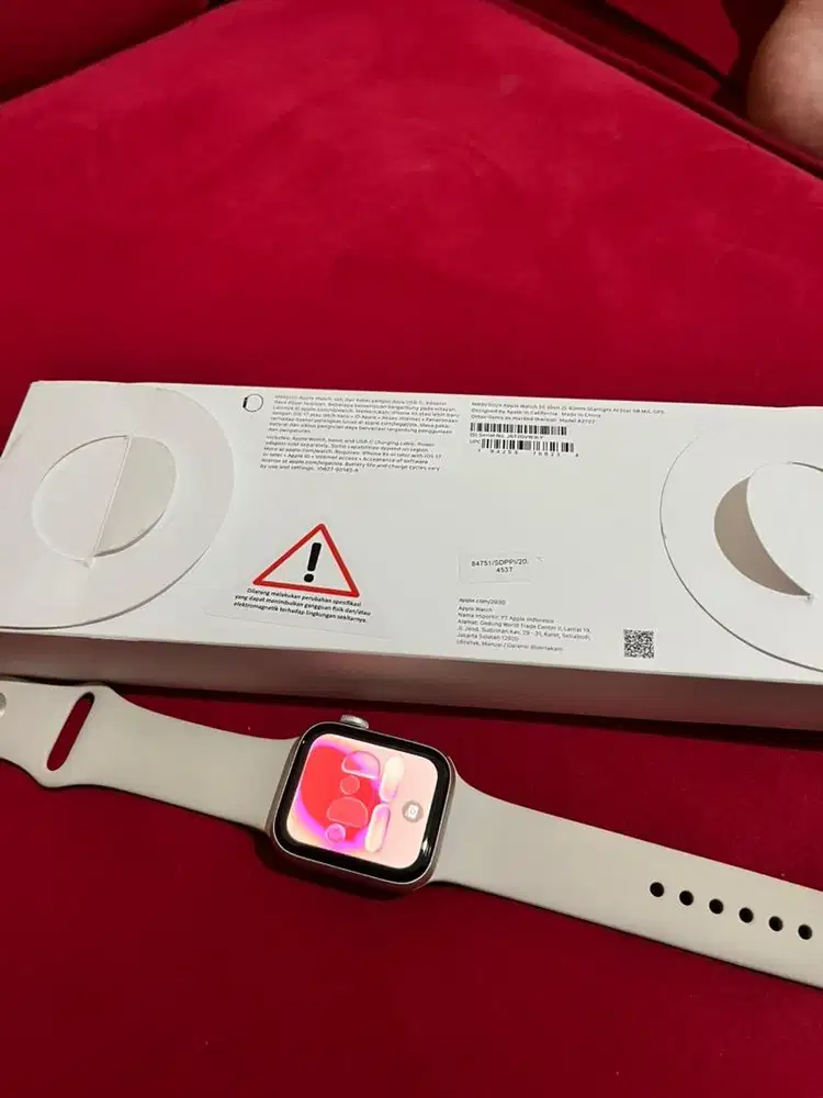 Apple watch se gen 2 Starlight 40MM Ibox