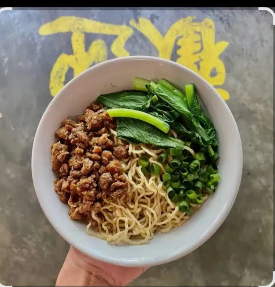 Dibutuhkan crew resto bakmi di lippo cikarang