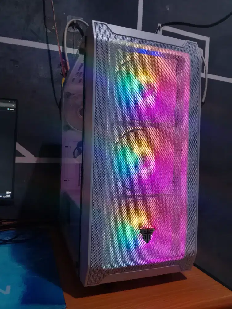 PC gaming Ryzen RX6500xt Ram 16gb nvme 256gb BU cepat