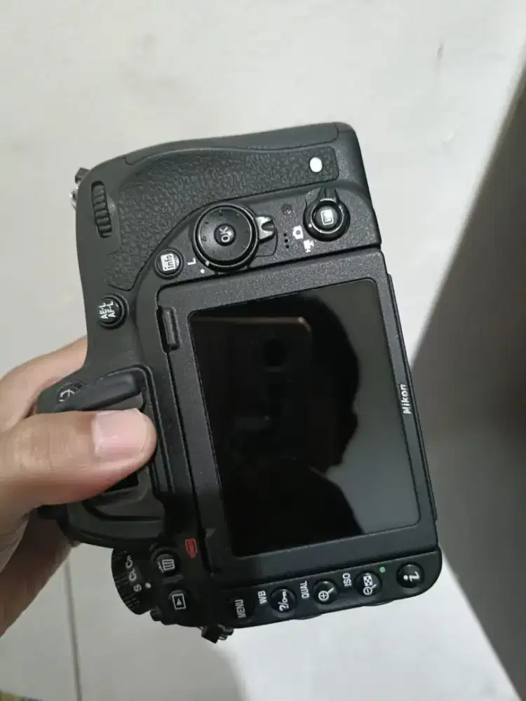 NIKON D750 WIFI SC5RB LIKENEW