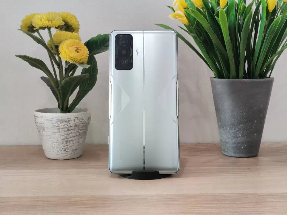 Xiaomi Poco F4 GT 12GB/256GB Resmi Indonesia Unit Only