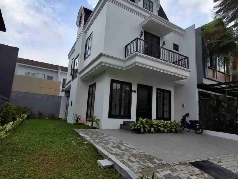Rumah baru 3 lantai siap huni lokasi strategis the Icon Bsd City