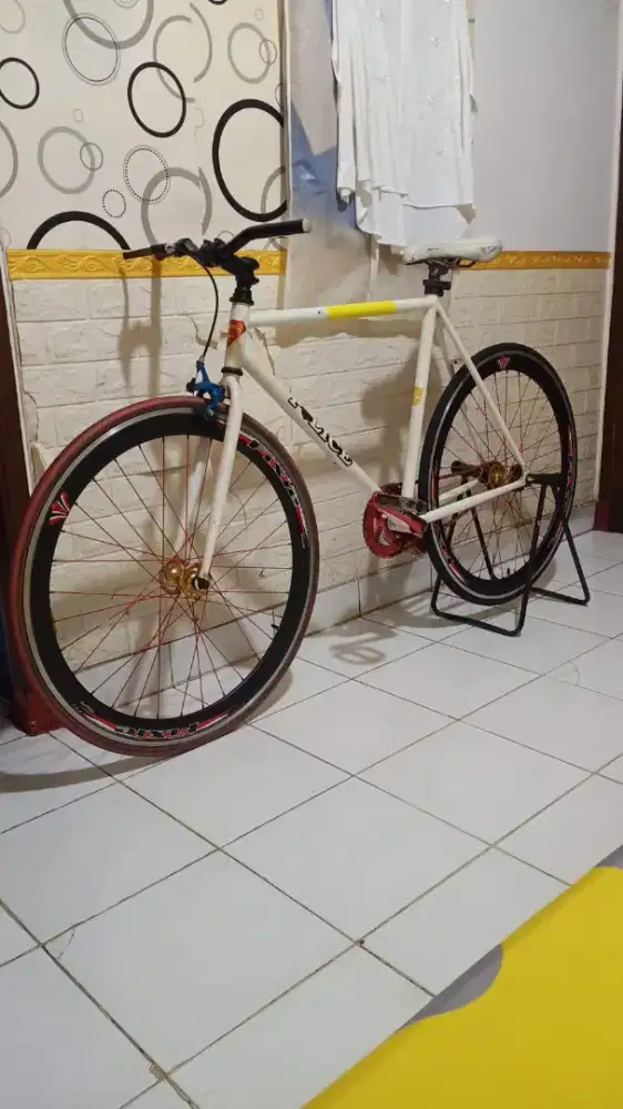 Di jual sepeda fixi