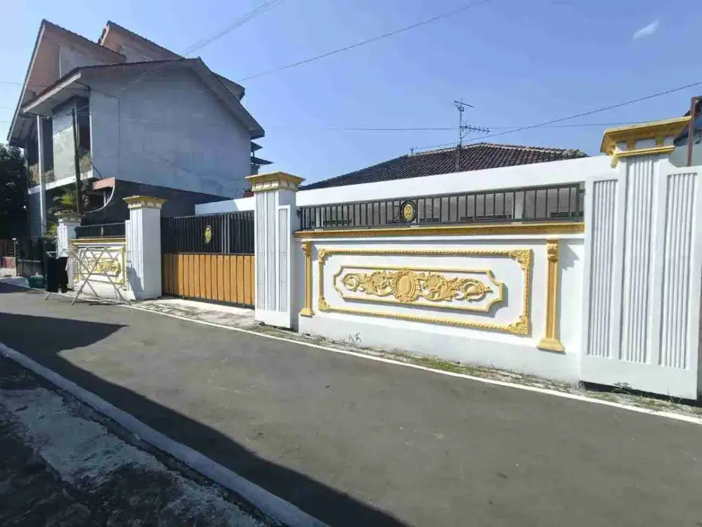 Rumah Bagus Luas Dekat Ke UNS Harga Nego Sejadinya