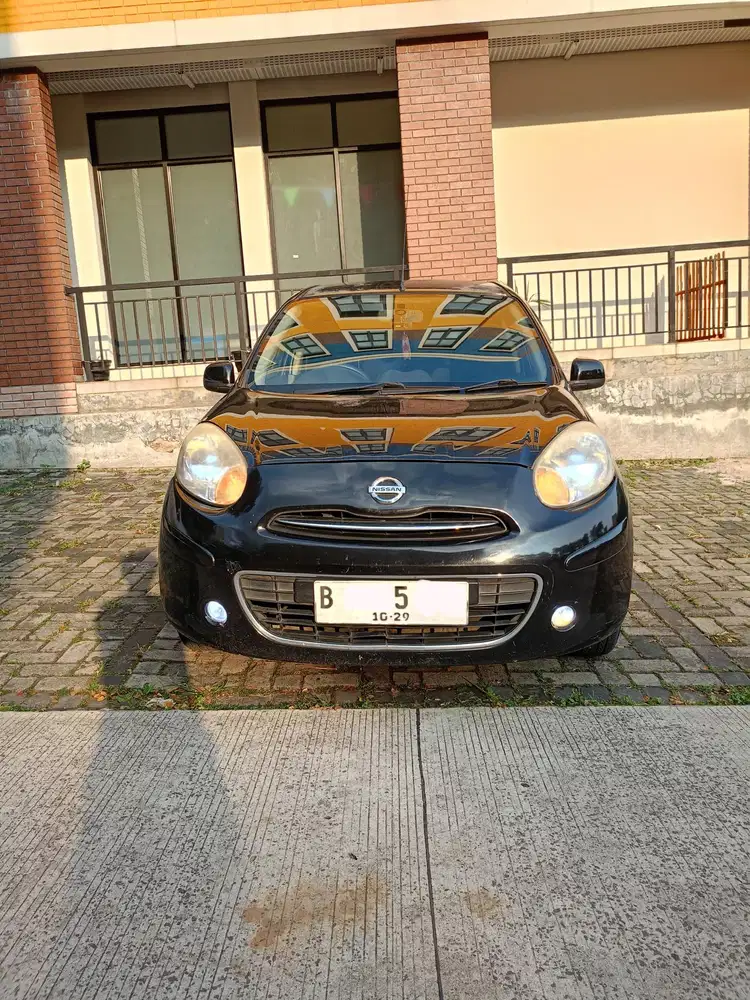 Nissan March 2011 Bensin