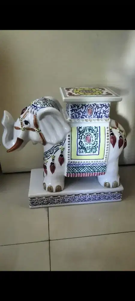 Patung gajah Thailand