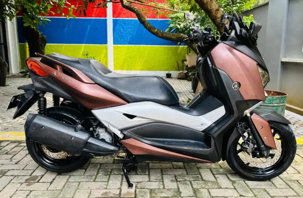 Yamaha XMAX 250